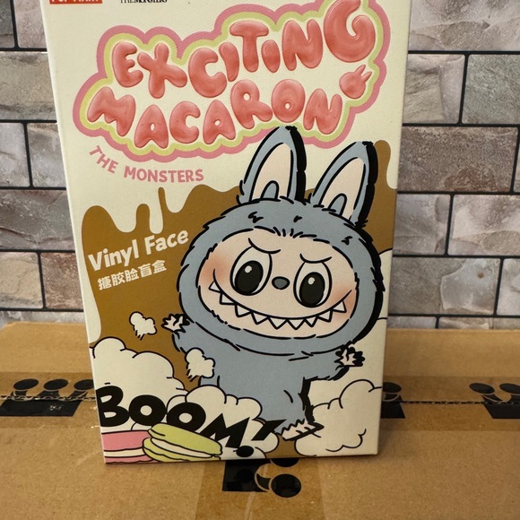 Labubu Exciting Macaron Sea Salt Coconut - Picture 2 of 4